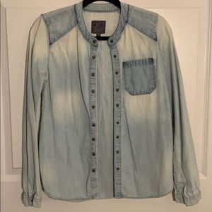 Joe’s Jean Chambray Button Up Shirt